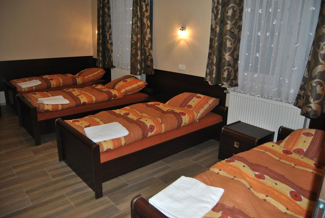 Hotel Gosciniec Wloclawek Bagian luar foto