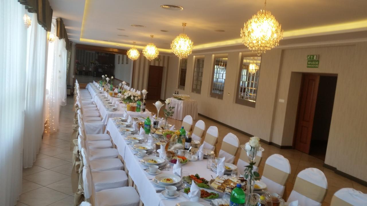 Hotel Gosciniec Wloclawek Bagian luar foto
