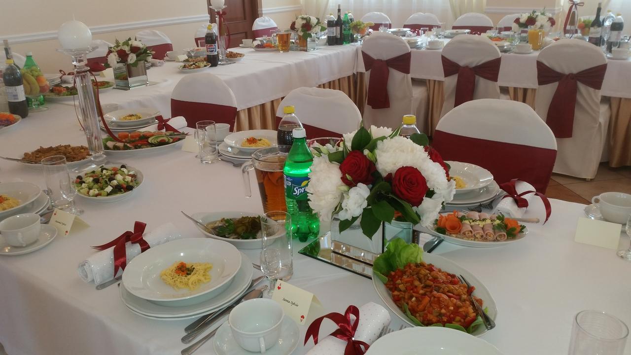 Hotel Gosciniec Wloclawek Bagian luar foto